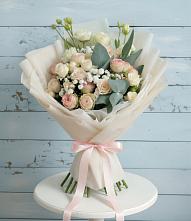 Букет цветов из:  Розы и Лизиантусы #REPLACE_PRED# Виля