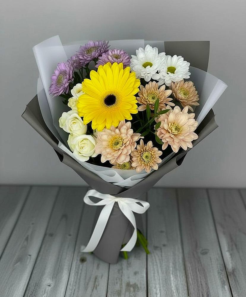 Букет цветов из: Розы, Герберы и Хризантемы в Виля