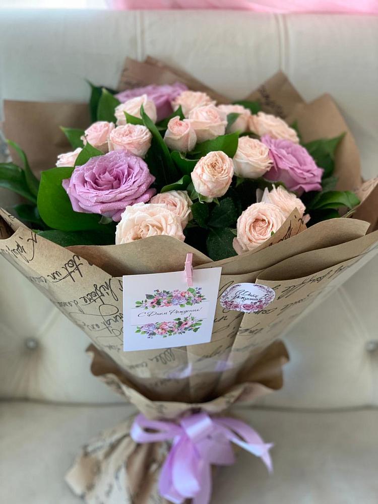 Букет цветов из: Розы в Виля