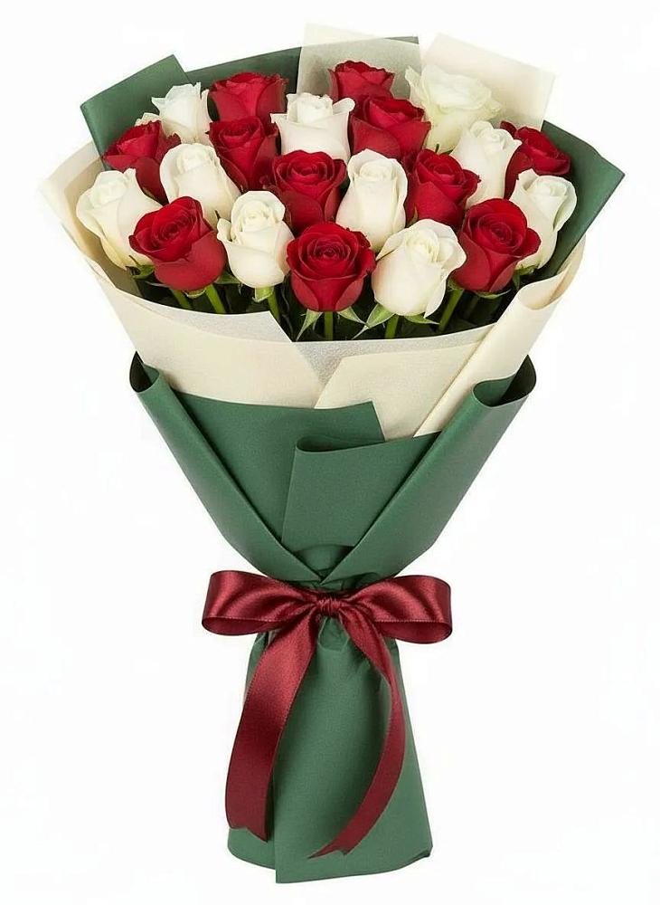 Букет Микс из красных и белых роз в Виля