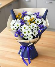 Букет цветов из:  Розы, Ирисы и Хризантемы в Виля