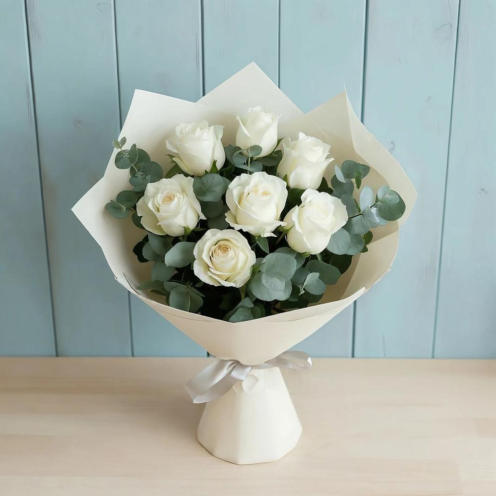 Букет Белые розы в Эвкалипте в Виля