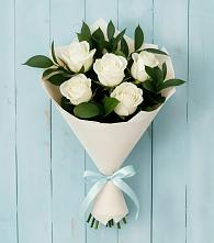 Букет цветов из:  Розы в Виля