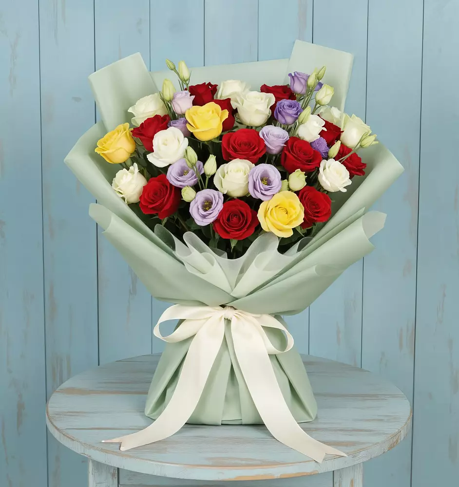 Букет цветов из: Розы в Виля