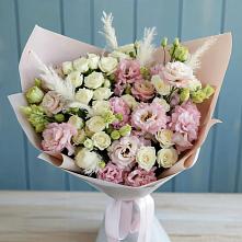 Букет цветов из:  Альстромерии и Розы в Виля